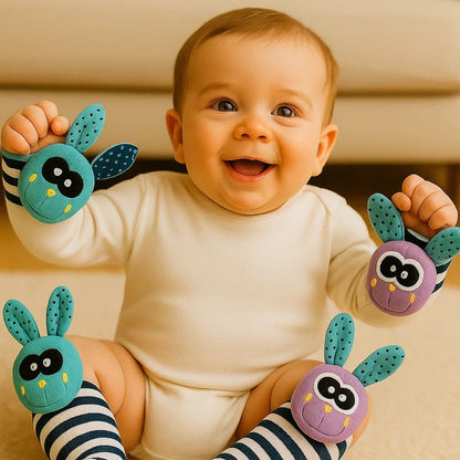L' Ensemble hochet - poignet - chaussette pour bébé
